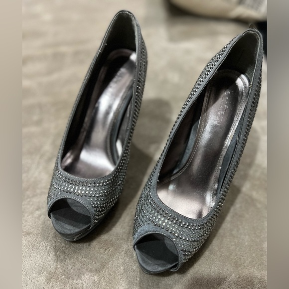 Metallic Grey Platform Stiletto - Picture 2 of 4